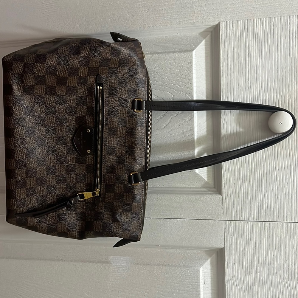 Authentic Louis Vuitton Iena in Damier